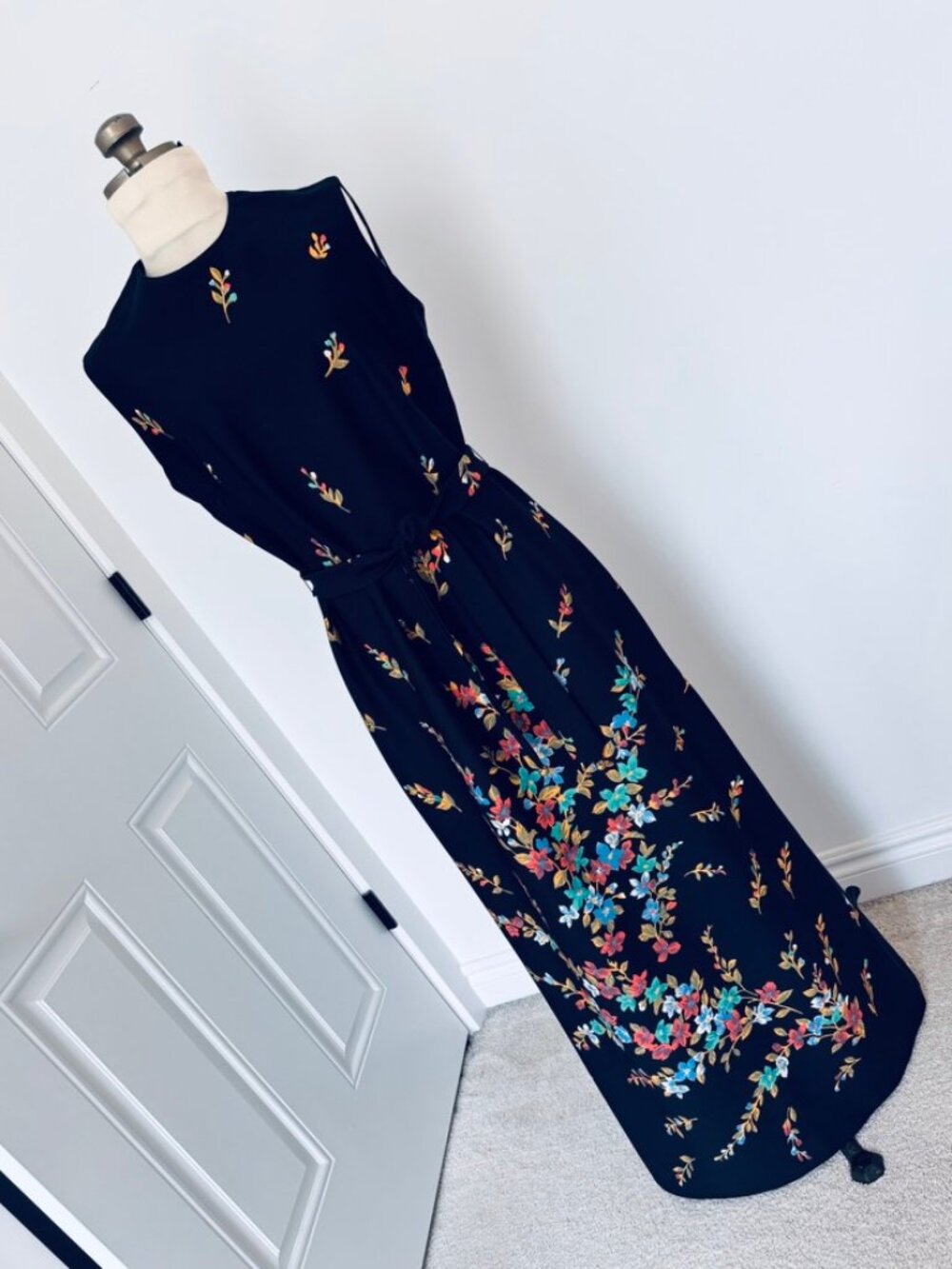 Vintage 1970s Knit Black Floral Print Maxidress